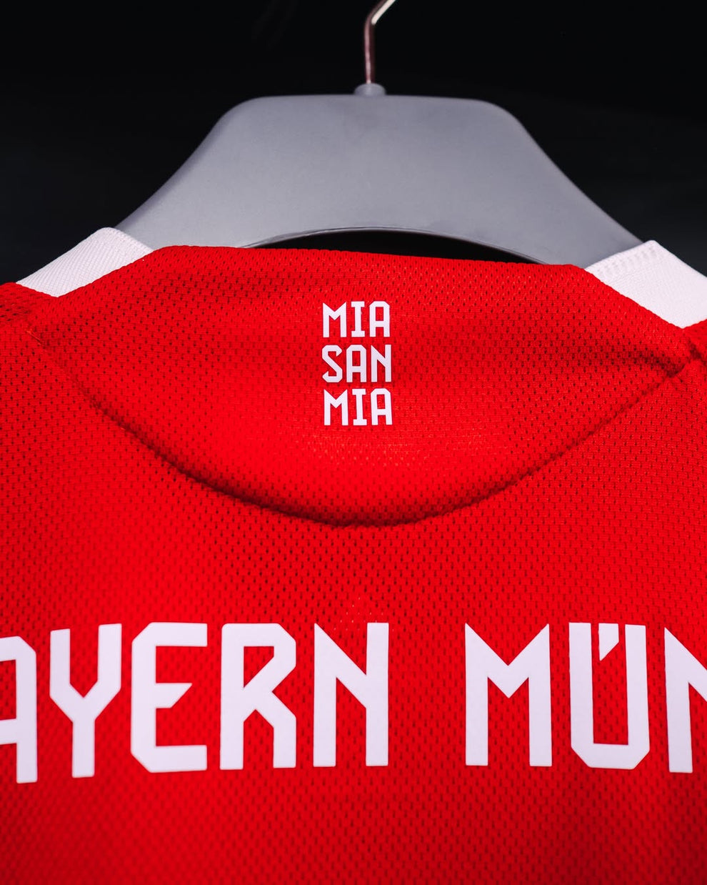 FC Bayern Munich 2025/26 Home Jersey