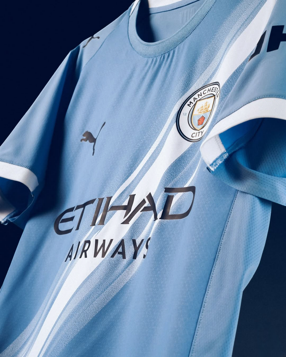 Manchester City 2025/26 Home Kit