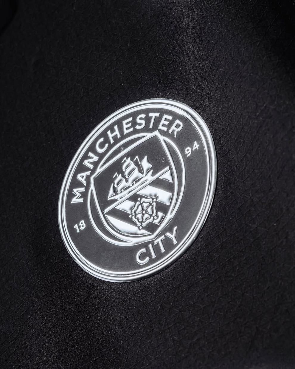 Manchester City 2025/26 Away Jersey – Midnight Edition